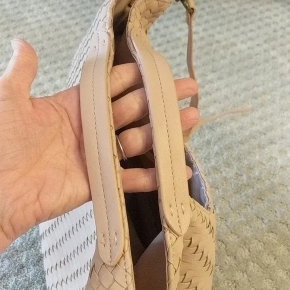 Anthropologie Cara large woven crossbody bag pink - Picture 7 of 8